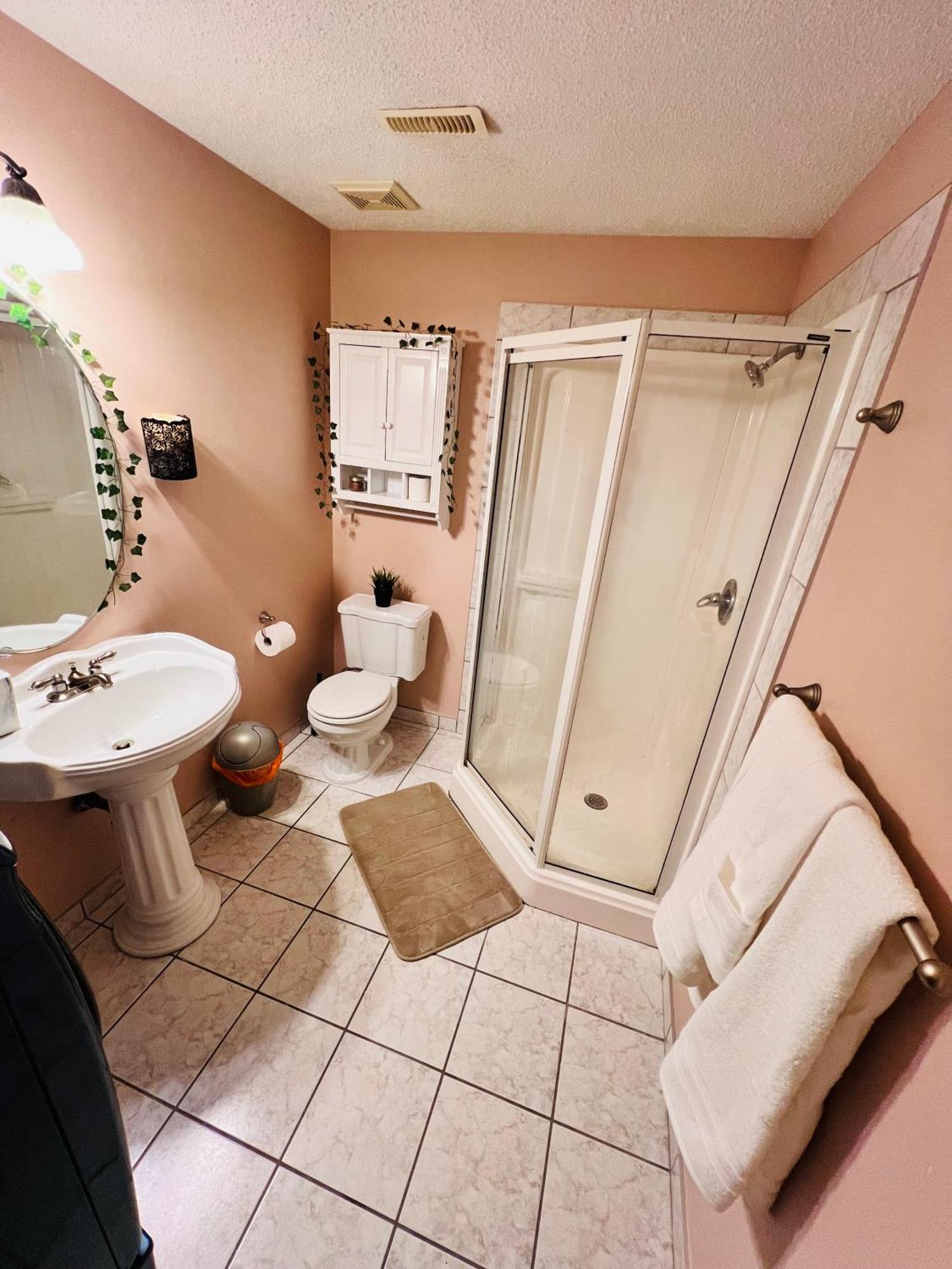 A Classic Homely Basement Suite! Chestermere Екстериор снимка