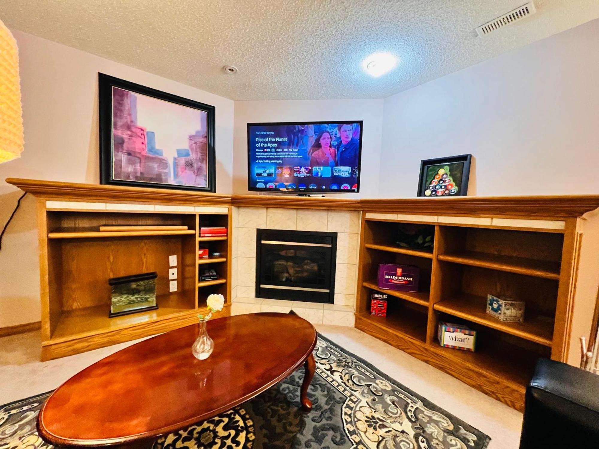 A Classic Homely Basement Suite! Chestermere Екстериор снимка
