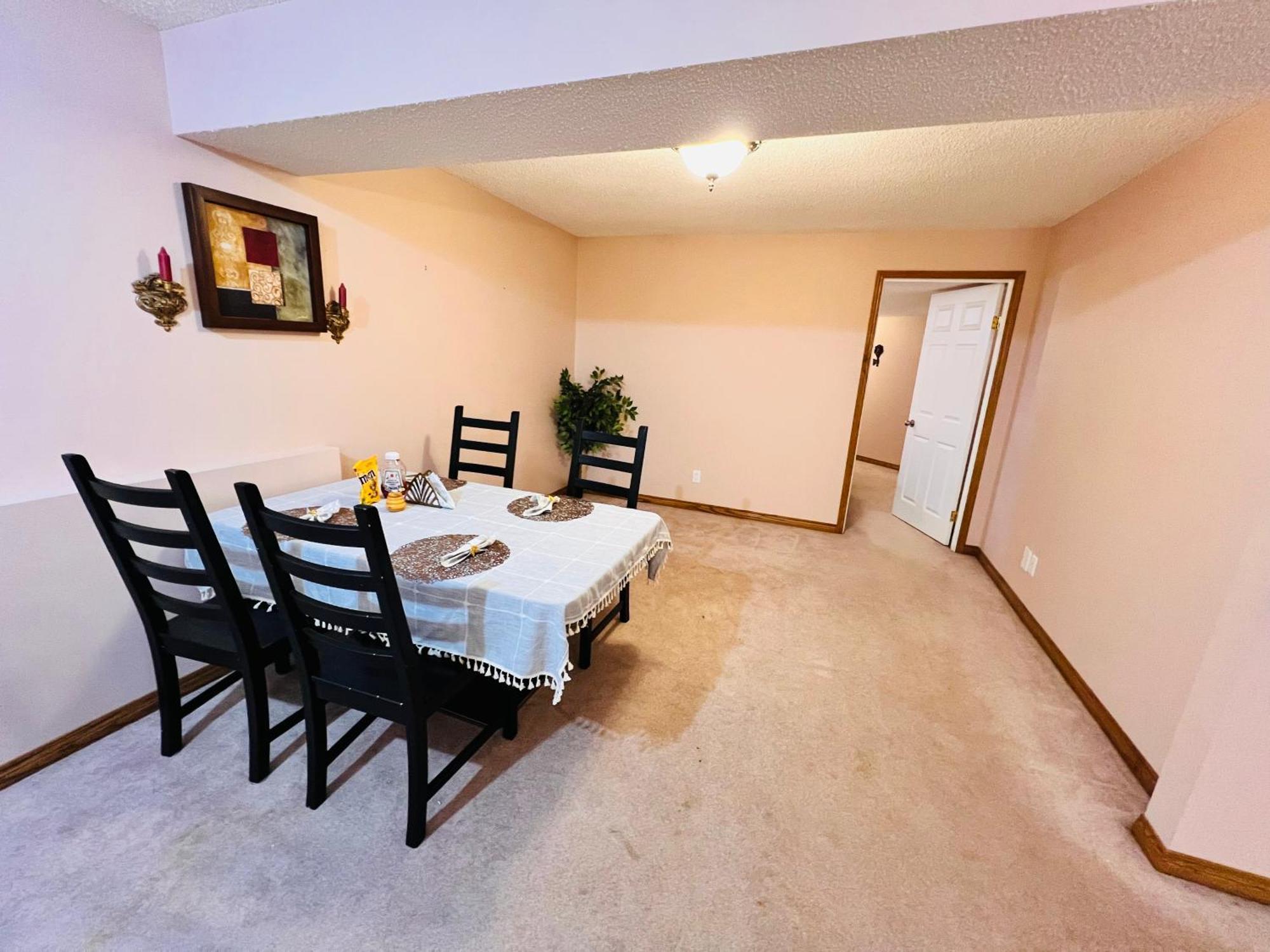 A Classic Homely Basement Suite! Chestermere Екстериор снимка
