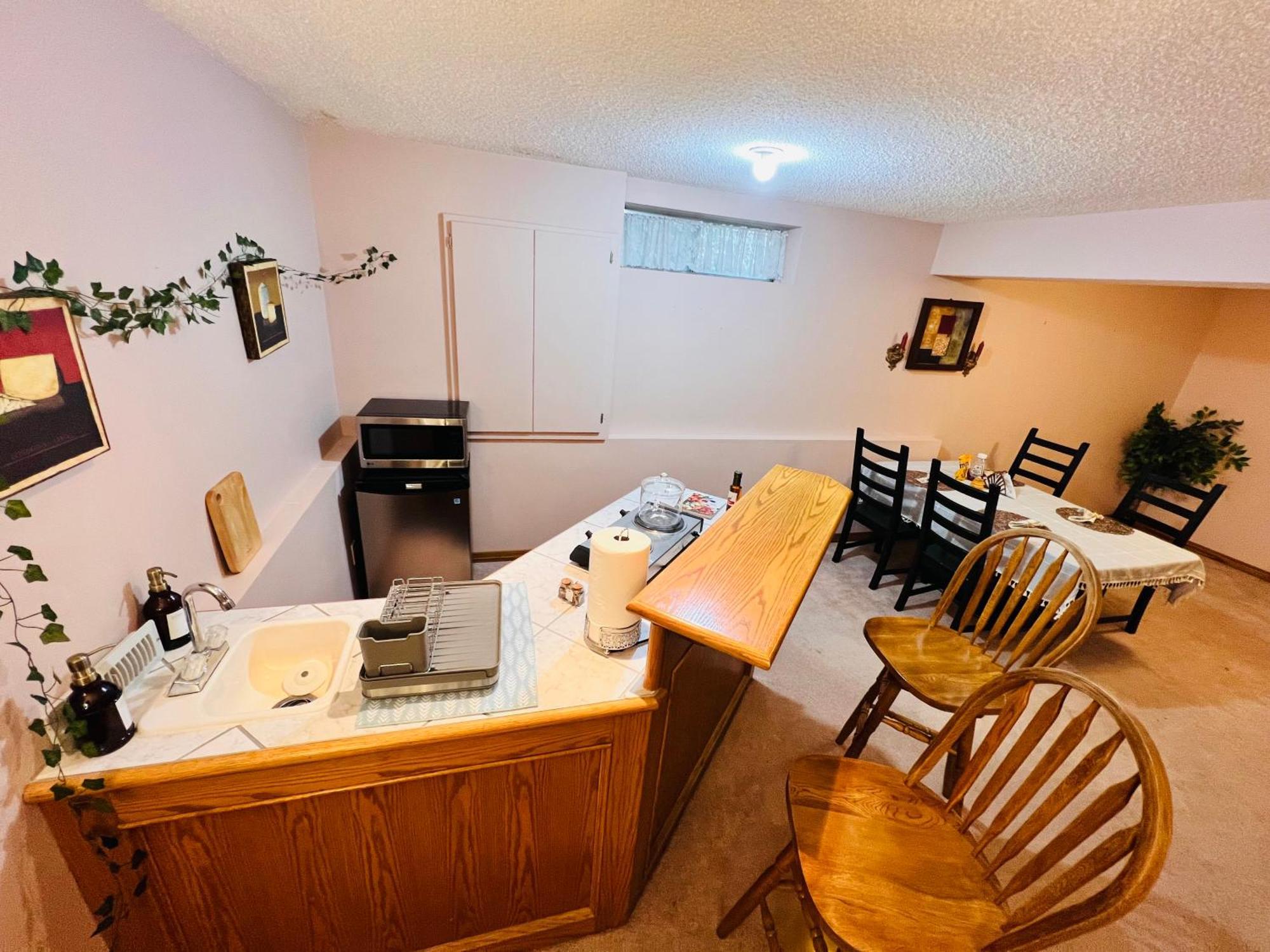 A Classic Homely Basement Suite! Chestermere Екстериор снимка