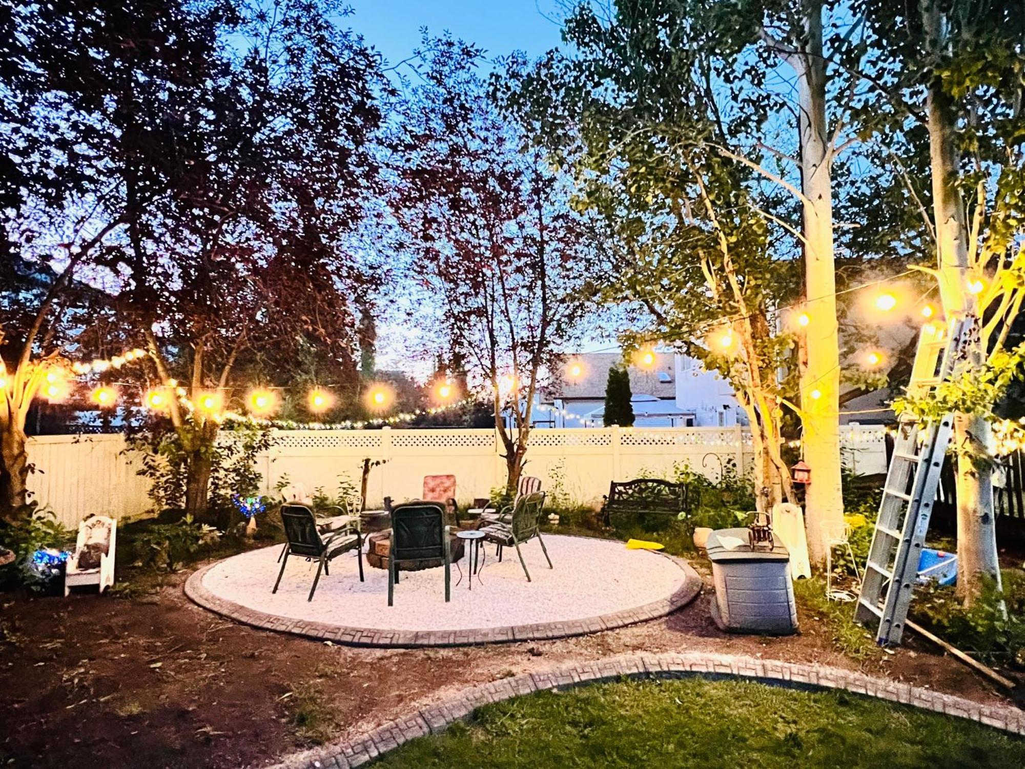 A Classic Homely Basement Suite! Chestermere Екстериор снимка